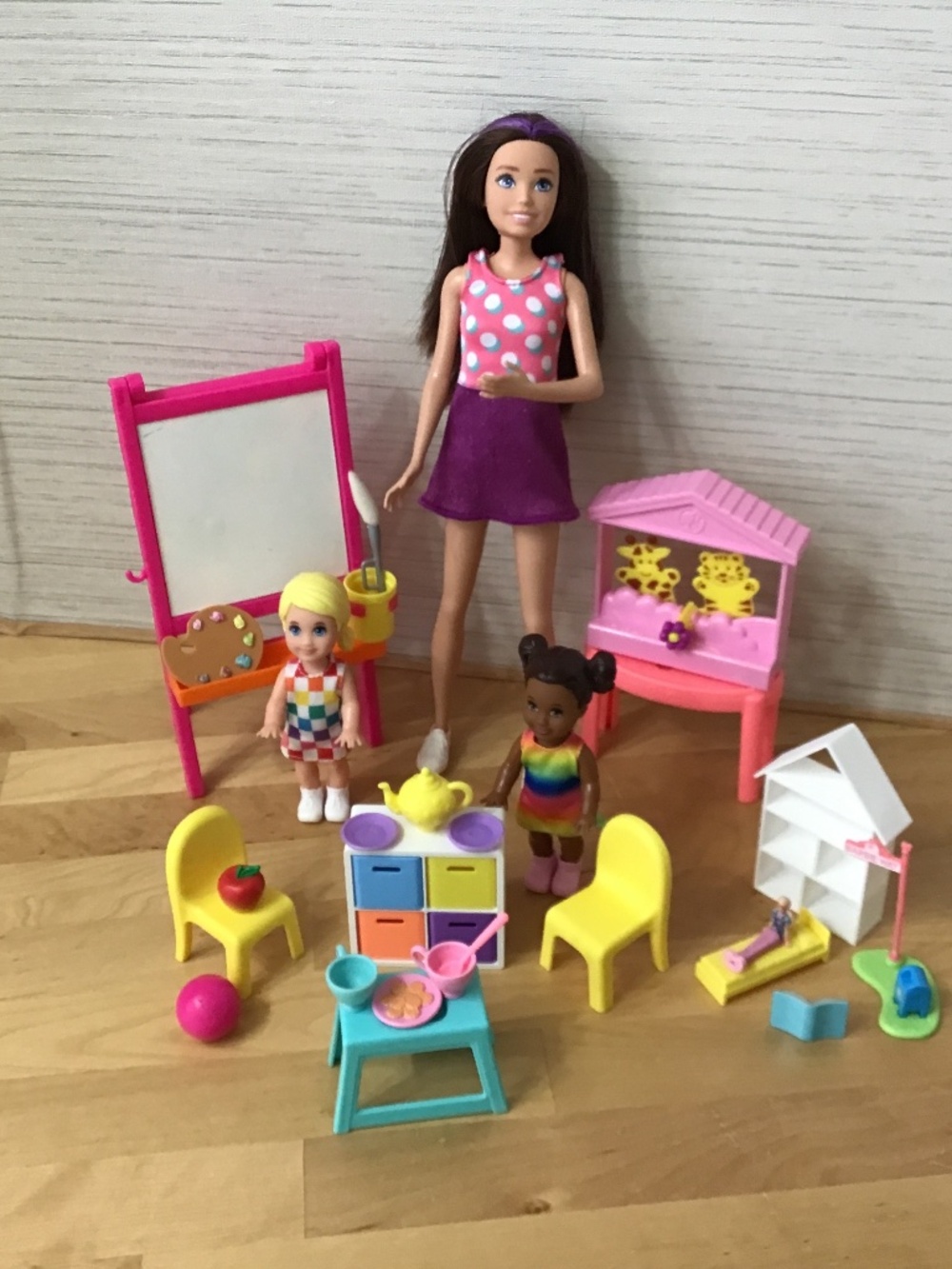 Barbie Doll Skipper Babysitting